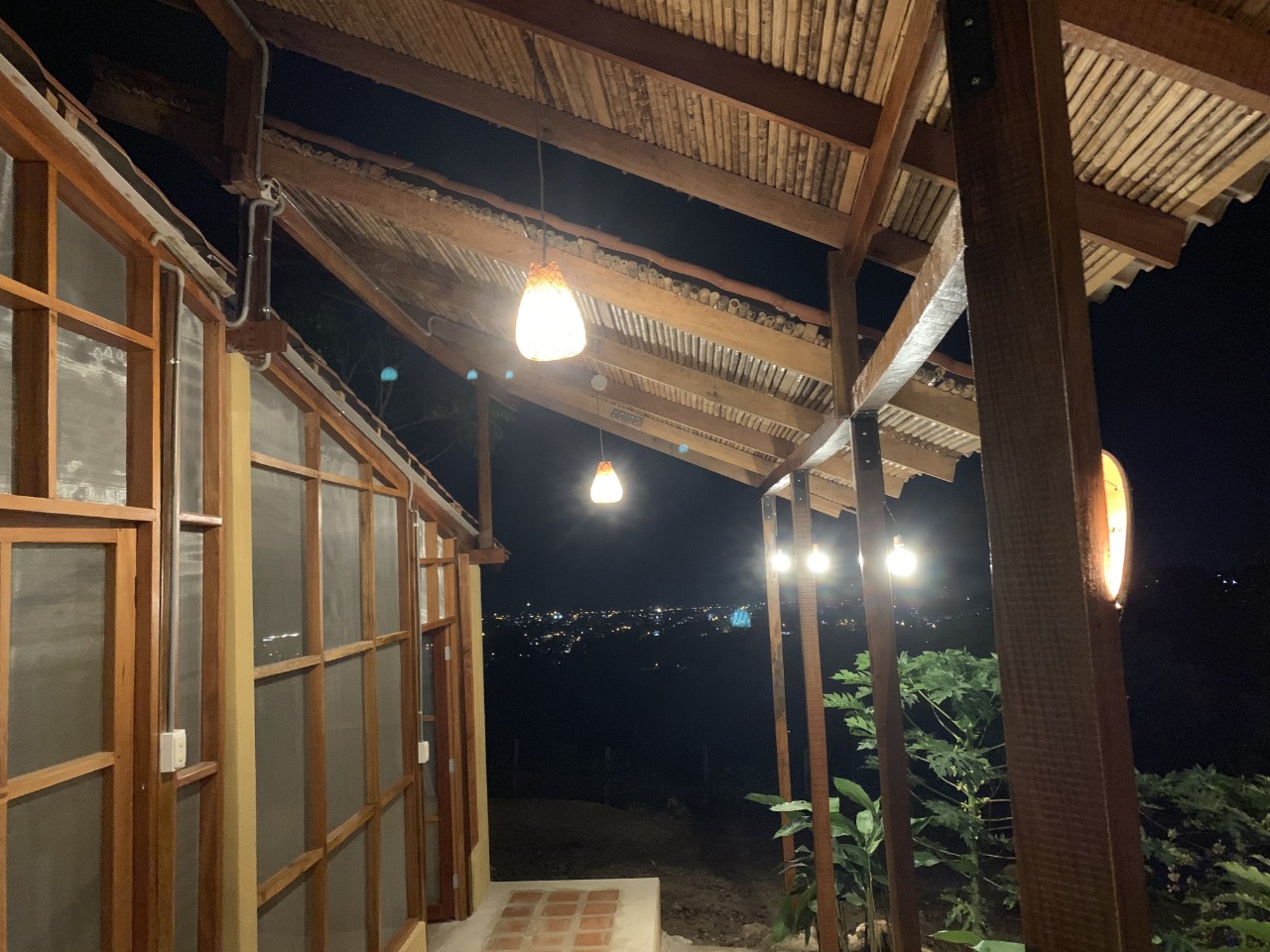 Casa en venta con vista panorámica en Tarapoto – Lista para habitar